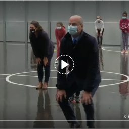 Bouger 30 minutes ou tendre vers 4 séances d’EPS par semaine ?